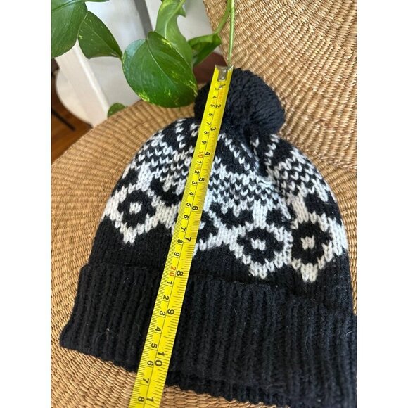 Old Navy adult one size black and white hat - Picture 4 of 8